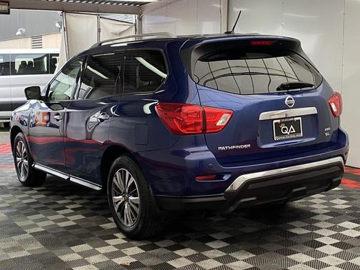 2018 Nissan Pathfinder SL