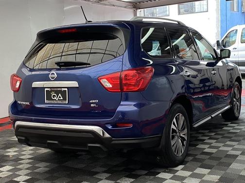 2018 Nissan Pathfinder SL