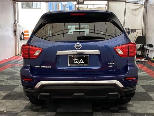 2018 Nissan Pathfinder SL