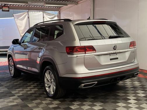 2023 Volkswagen Atlas 3.6L SE w/Technology