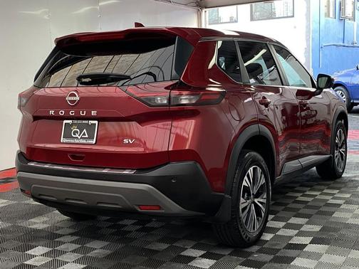 2022 Nissan Rogue SV