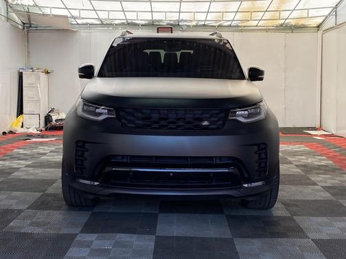 Santorini Black Metallic 2021 Land Rover Discovery P360 HSE R-Dynamic