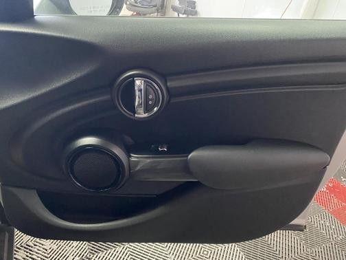 2017 MINI Hardtop Cooper