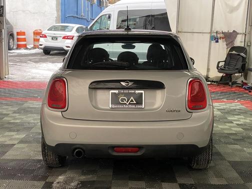 2017 MINI Hardtop Cooper