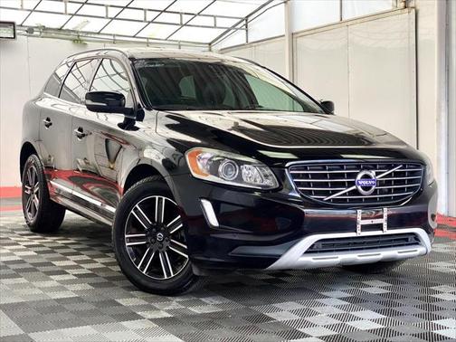 2017 Volvo XC60 T5 Dynamic