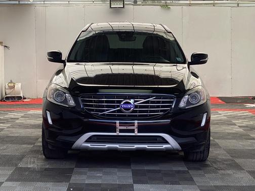 2017 Volvo XC60 T5 Dynamic