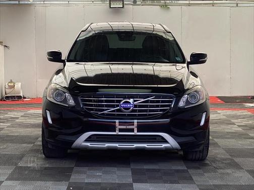 2017 Volvo XC60 T5 Dynamic