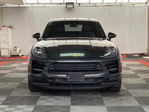 2020 Porsche Macan Base