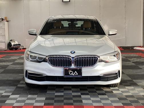2019 BMW 530e xDrive iPerformance