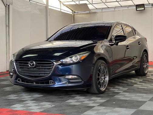 2018 Mazda Mazda3 Touring