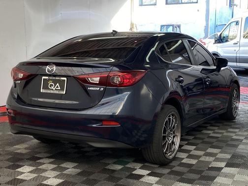 2018 Mazda Mazda3 Touring