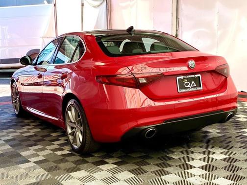 2020 Alfa Romeo Giulia Sport