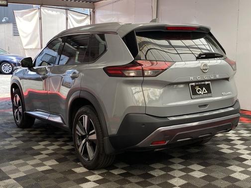 Boulder Gray Pearl 2023 Nissan Rogue SL