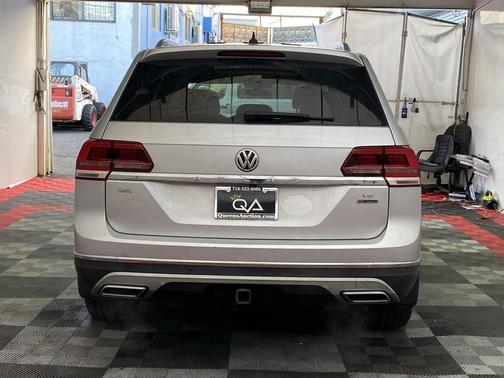 2018 Volkswagen Atlas 3.6L SEL Premium