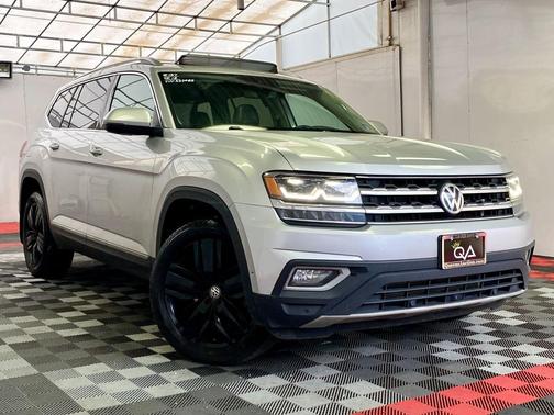 Pure White 2018 Volkswagen Atlas 3.6L SEL Premium SUV