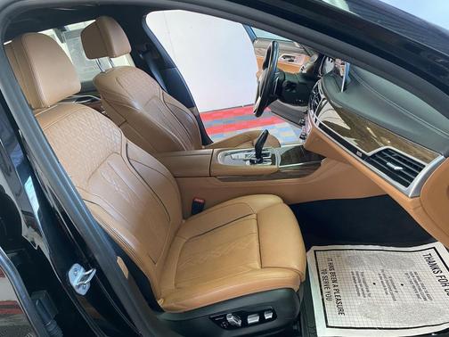 2019 BMW 750 i xDrive