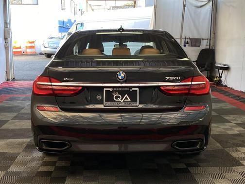 2019 BMW 750 i xDrive