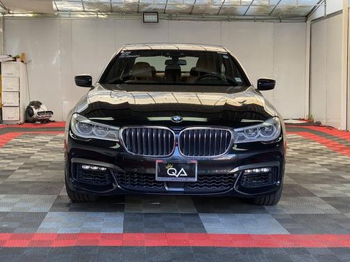 2019 BMW 750 i xDrive