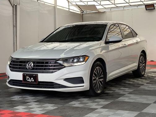Pure White 2019 Volkswagen Jetta 1.4T SE