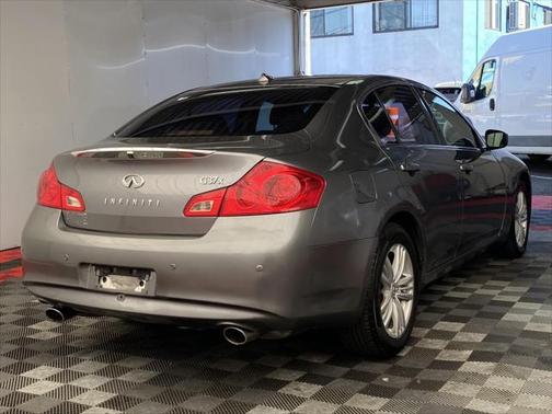 2012 INFINITI G37x Base