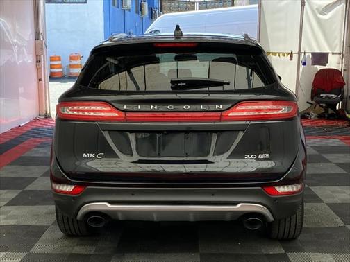 2015 Lincoln MKC Base