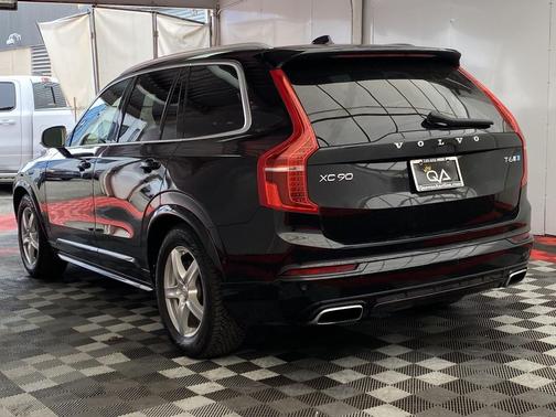 Onyx Black Metallic 2019 Volvo XC90 T6 R-Design