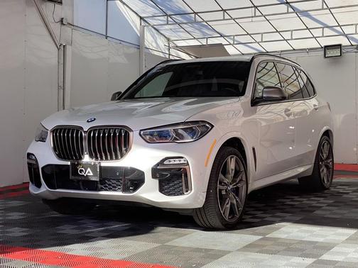 2020 BMW X5 M50i