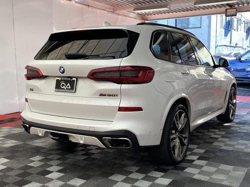 2020 BMW X5 M50i