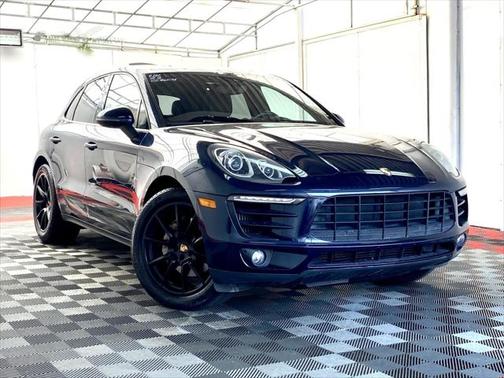2015 Porsche Macan S