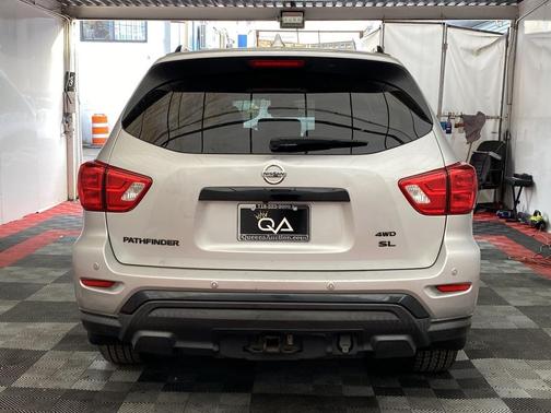 2019 Nissan Pathfinder SL
