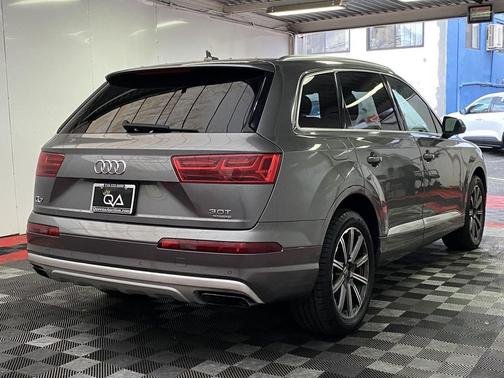 2017 Audi Q7 3.0T Premium