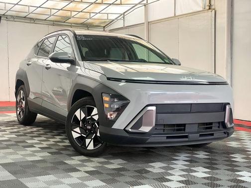 Cyber Gray Metallic 2025 Hyundai KONA SEL