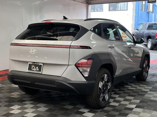 Cyber Gray Metallic 2025 Hyundai KONA SEL