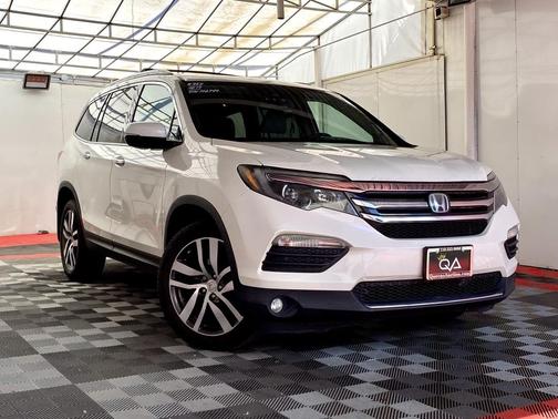 White Diamond Pearl 2017 Honda Pilot Elite