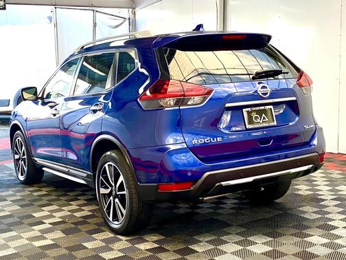 2020 Nissan Rogue SL