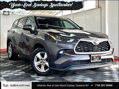 2022 Toyota Highlander LE