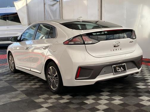 2021 Hyundai IONIQ Plug-In Hybrid Limited