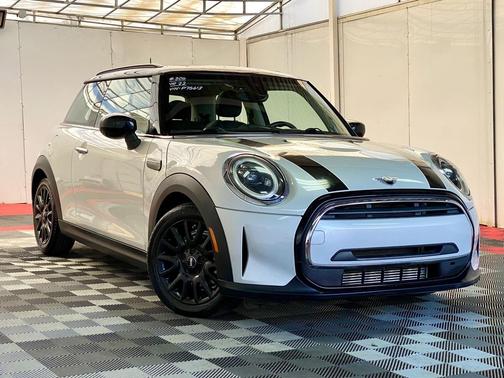 2022 MINI Hardtop Cooper