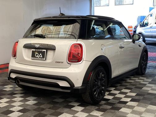 2022 MINI Hardtop Cooper