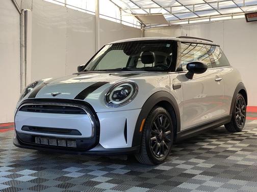 2022 MINI Hardtop Cooper