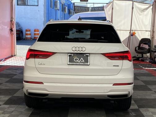 2021 Audi Q3 40 Premium