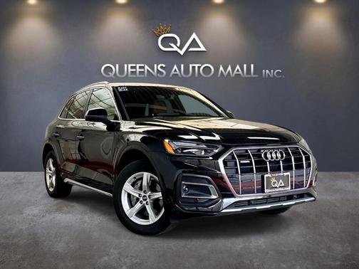 Mythos Black Metallic 2023 Audi Q5 40 Premium