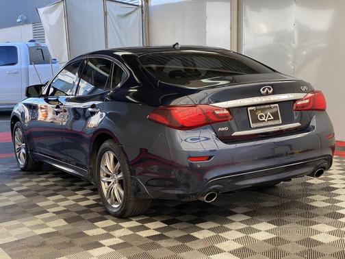 Hermosa Blue 2018 INFINITI Q70 3.7X LUXE