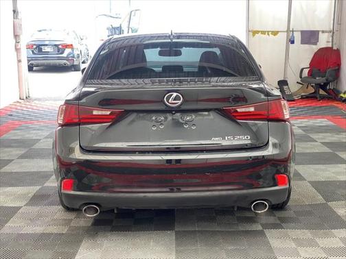 2015 Lexus IS 250 Crafted Line