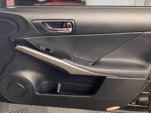 2015 Lexus IS 250 Crafted Line