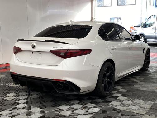 2019 Alfa Romeo Giulia Quadrifoglio