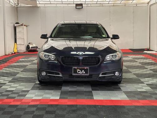 Imperial Blue Metallic 2016 BMW 528 xDrive