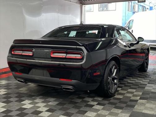 2022 Dodge Challenger SXT