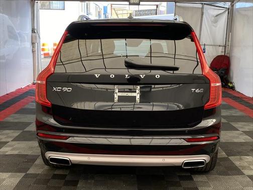 2019 Volvo XC90 T6 Momentum