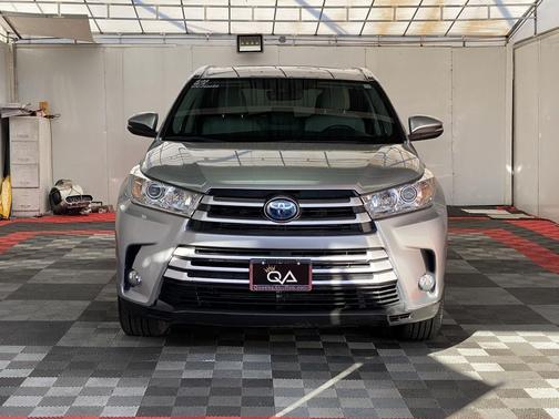 2019 Toyota Highlander Hybrid XLE